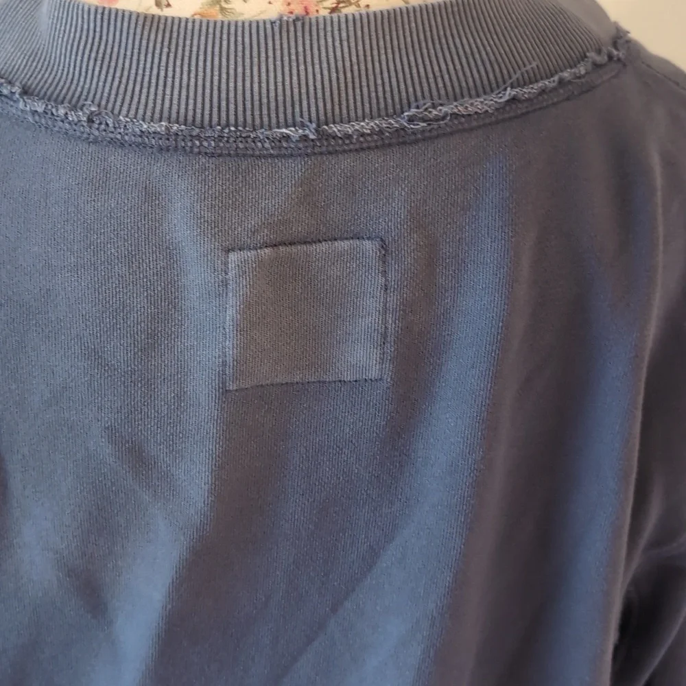 Aerie Everyday V Neck Dusty Blue color - XS- M - Picture 5 of 5